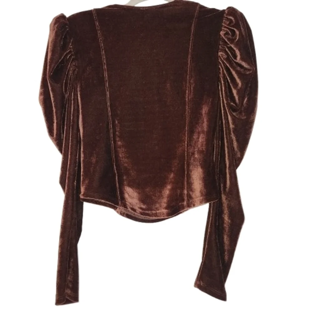 We The Free Dark Brown Velvet Hold Me Milkmaid Top Size S Stretchy Puff Sleeves - Picture 3 of 12
